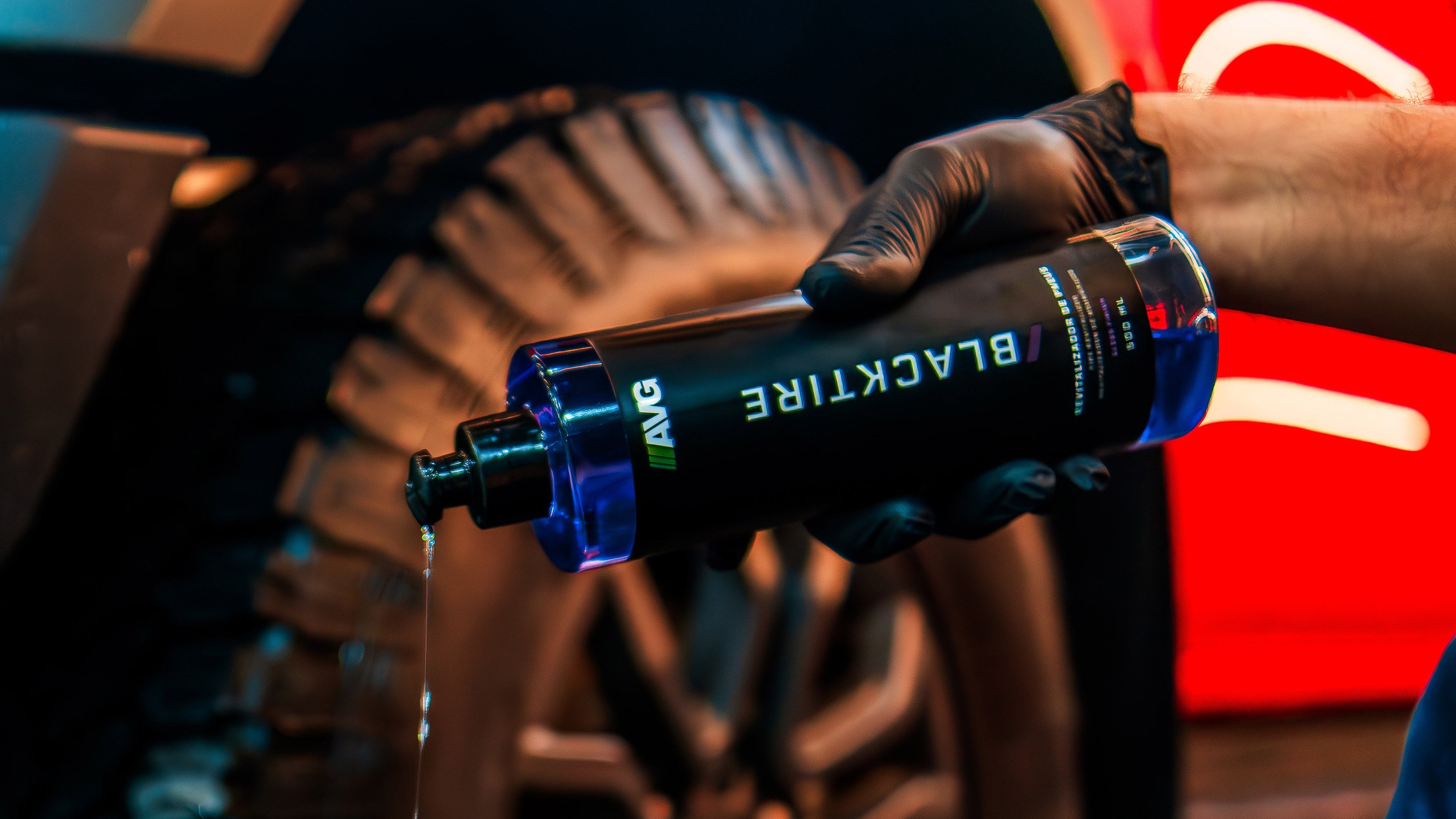 BLACKTIRE GLOSS - REVITALIZADOR DE PNEUS